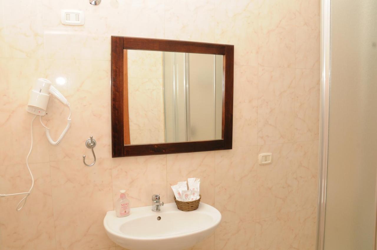 Hotel Sannita Casoria Bagian luar foto