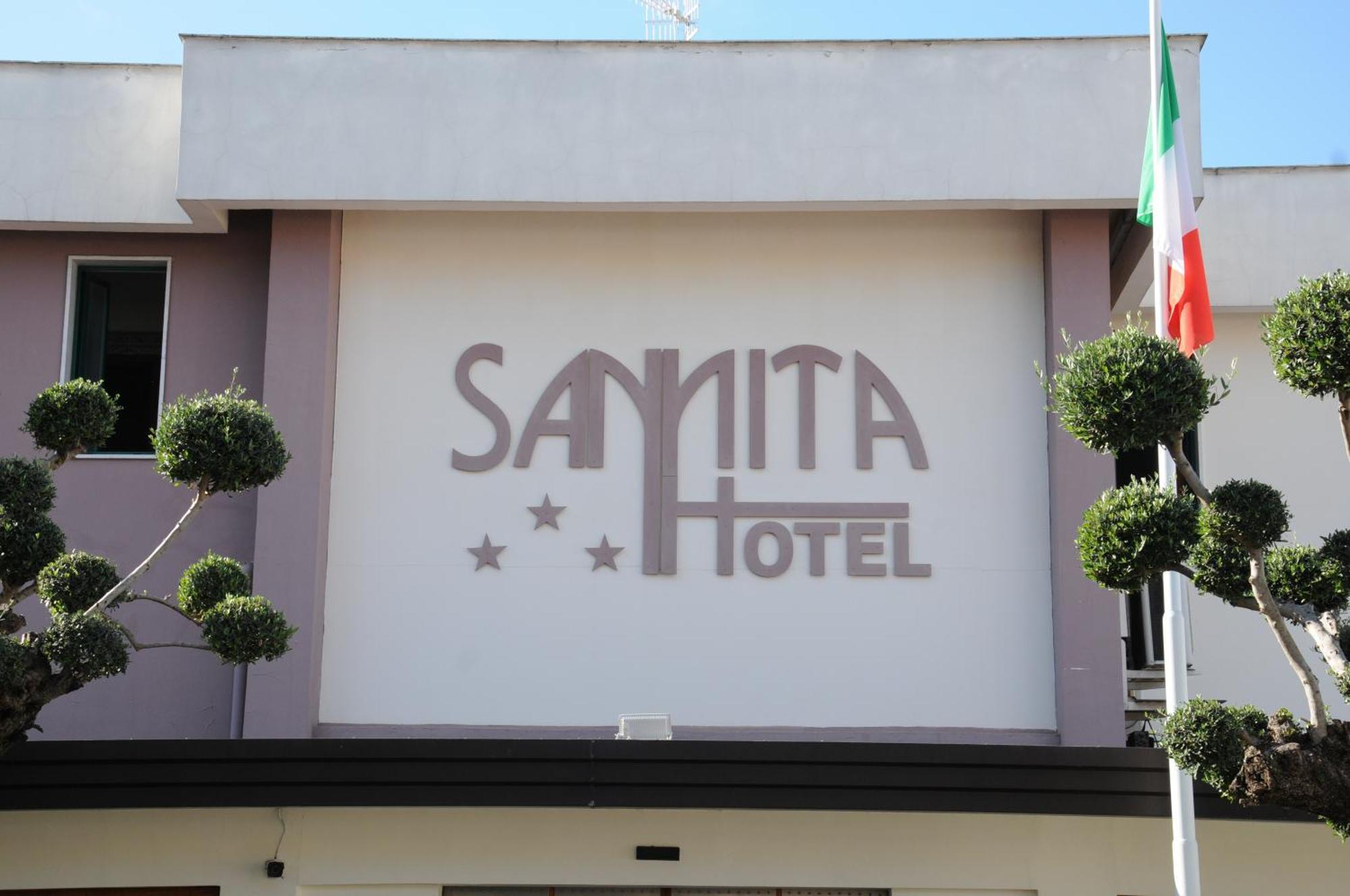 Hotel Sannita Casoria Bagian luar foto