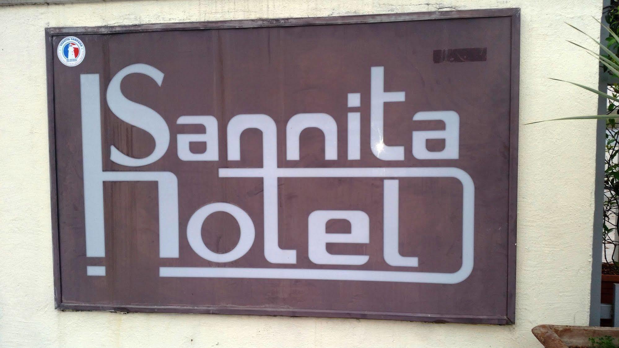 Hotel Sannita Casoria Bagian luar foto